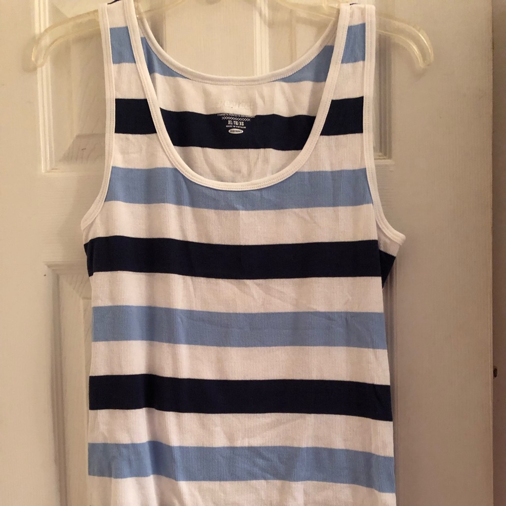 NWOT Old Navy tank